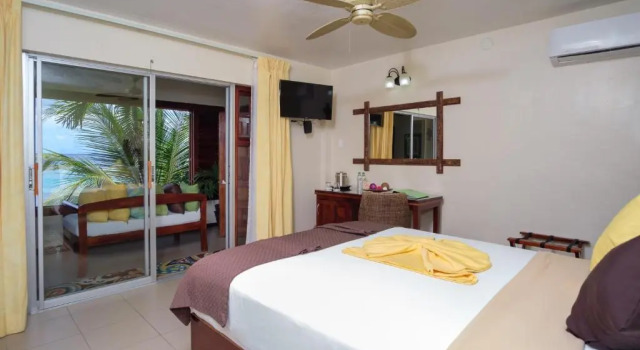 Полулюкс Hibiscus Lodge Hotel