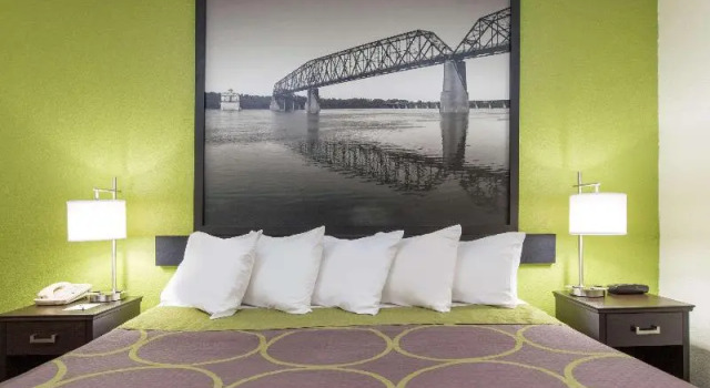 Номер Standard Super 8 by Wyndham Southaven