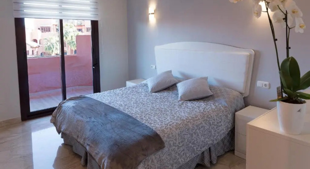 Marina Luxury Apartment
