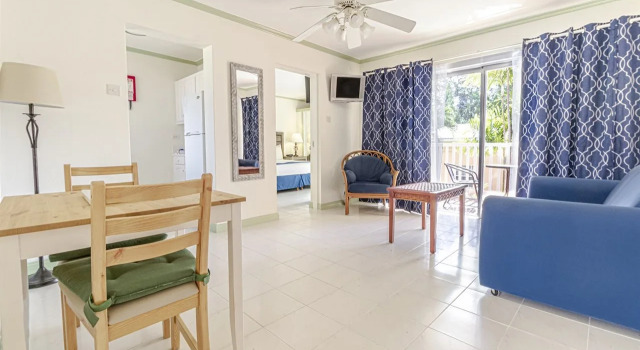 Worthing Court Apartment Hotel, Rezervați Apartament Hoteluri în Worthing cu parcare, aproape de Rockley Beach, Parcare