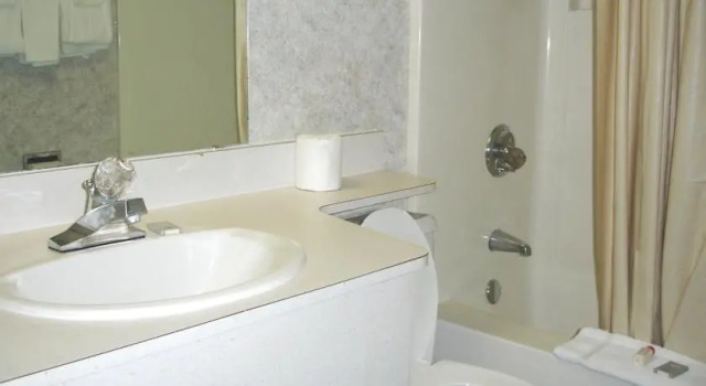 Rodeway Inn North, Book Hotel Columbus Ohio