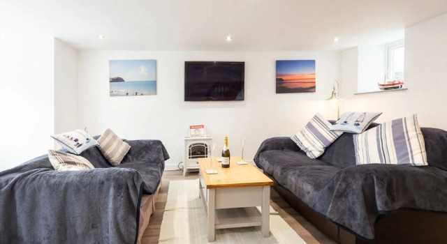 Beach Side House in Beautiful Borth, Prenota Casa vacanze Hotel a Dyfed con parcheggio, Parcheggio