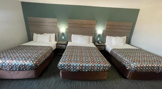 Семейный люкс Countryside Inn & Suites Omaha East-Council Bluffs IA