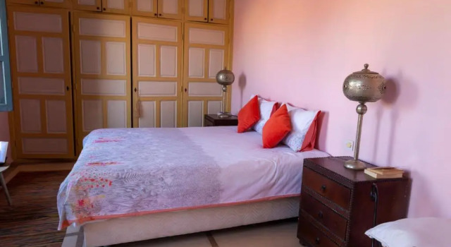 Camera Standard RIAD KERDOUSS