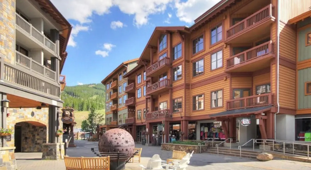 Best Location On The Mountain, Amazing View - CO204 by RedAwning