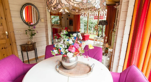 Cozy Forest Home with Wood Burning Stove near Forest, Buchen Sie Hotel Oosterwijk Nordbrabant