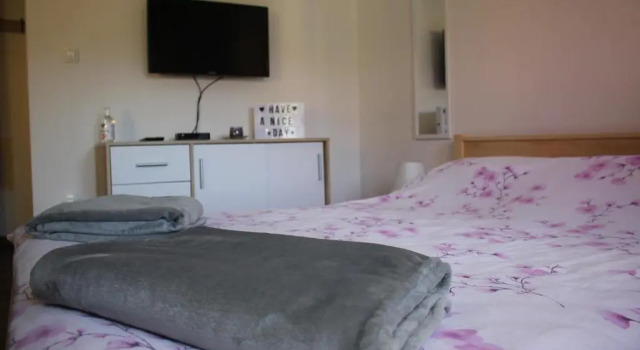 Studio Apartments Adian, Rezerwuj Apartament Korenica 