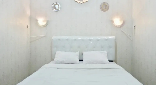 Suite Urbanview Hotel Rifal Home Tegal