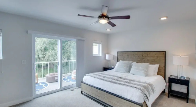 Апартаменты с 2 комнатами с балконом Riverfront Sheboygan Townhome w/ Grill!