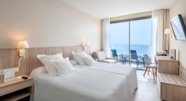 Двухместный номер Superior Deluxe с видом на море Отель Barcelo Santiago - Adults Only