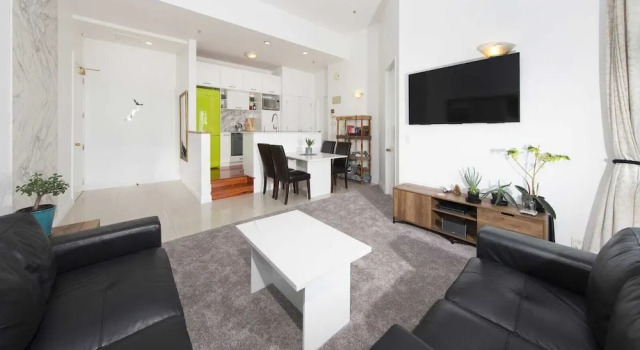 QV Viaduct Charming Apartment with AC WiFi and Parking - 933, Забронировать Апартаменты/квартира Окленд регион Окленд