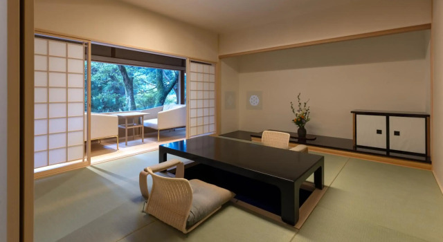 Nara Kasugaokuyama Tsukihitei