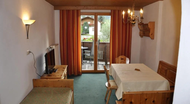 Active Apart Central, Prenota Hotel Hotel a Tirolo con parcheggio, Parcheggio