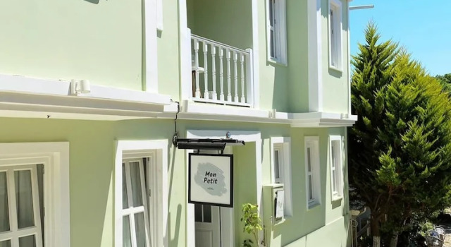 Mon Petit Hotel, Rezervovat Hotel Hotely v Bozcaada se snídaní, Snídaně