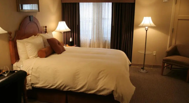 Standard Kahden hengen huone Ambassador Hotel