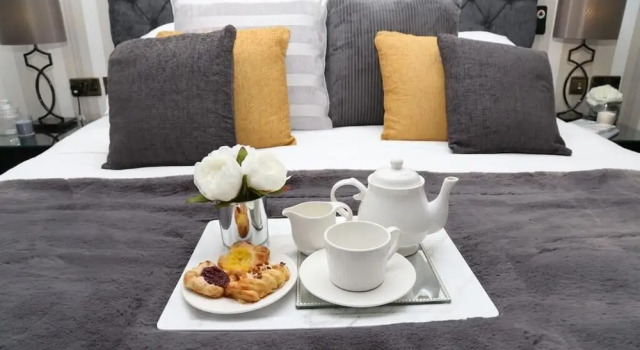 Четырёхместный номер Premium The Old Hall Hotel