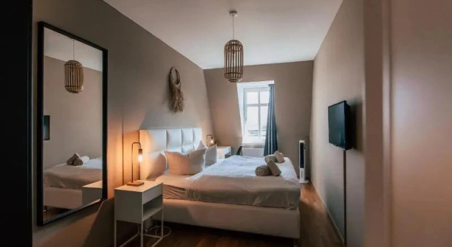 Grand Apartment Luga Homes - Stadthaus