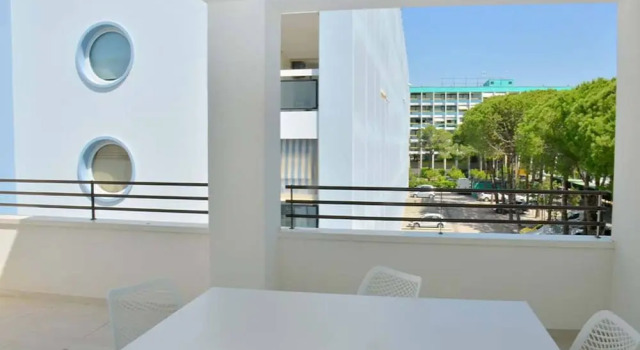 Chic Stay by the Coast in Bibione, Prenota Appartamento Hotel a Veneto con parcheggio, Parcheggio