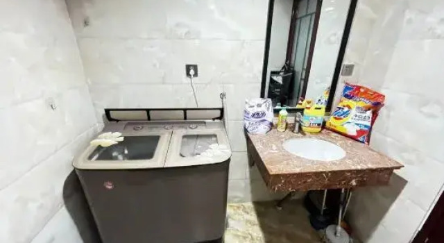 Jiali Yuetu Hotel, Varaa Hotelli Hotellit Sichuan pysäköinnillä, Pysäköinti