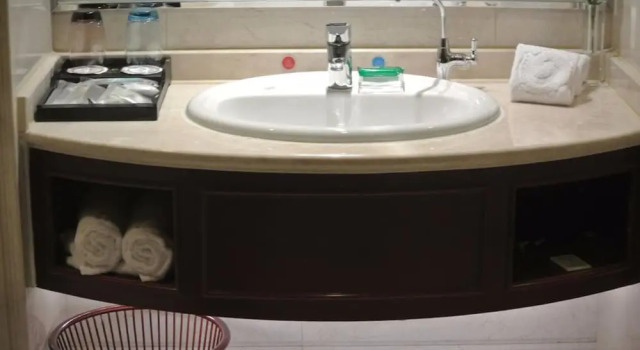 Люкс Deluxe Qingdao Huaxi Hotel