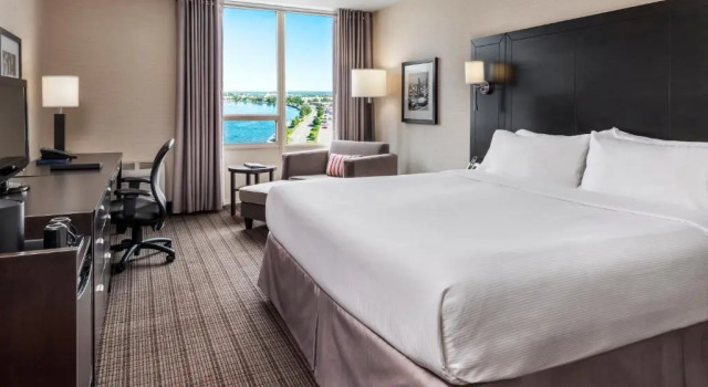 Двухместный номер Deluxe Delta Hotels by Marriott Sault Ste. Marie Waterfront