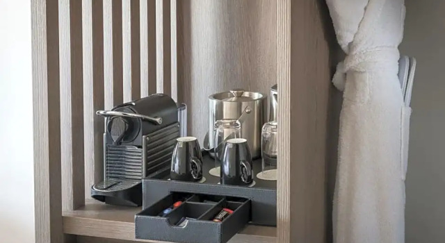 Номер Prestige Paris Marriott Charles de Gaulle Airport Hotel
