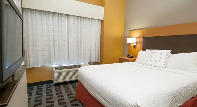 Четырёхместный люкс с 2 комнатами TownePlace Suites by Marriott Baton Rouge Gonzales