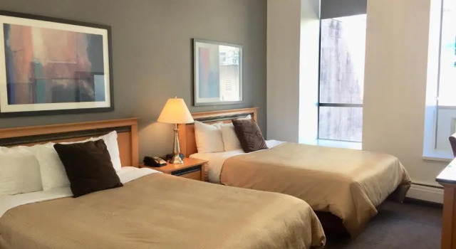 Четырёхместный номер Standard The Met Hotel