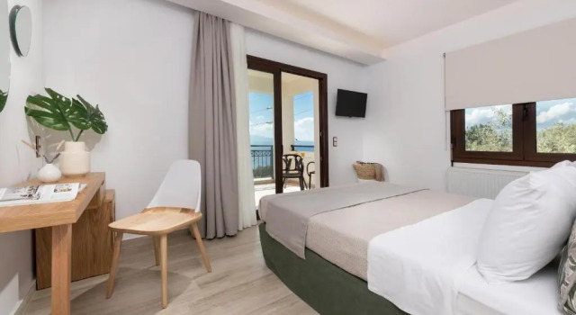 Люкс Deluxe с видом на море Hotel Villa Natassa