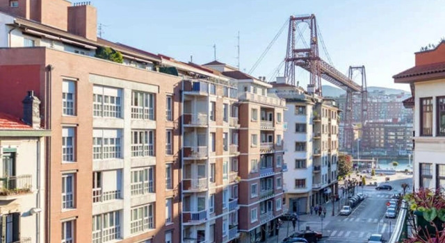 Apartment With 3 Bedrooms in Getxo, With Wifi Near the Beach, Rezerwuj Apartament Hotele w Baskonia z parkingiem, Parking