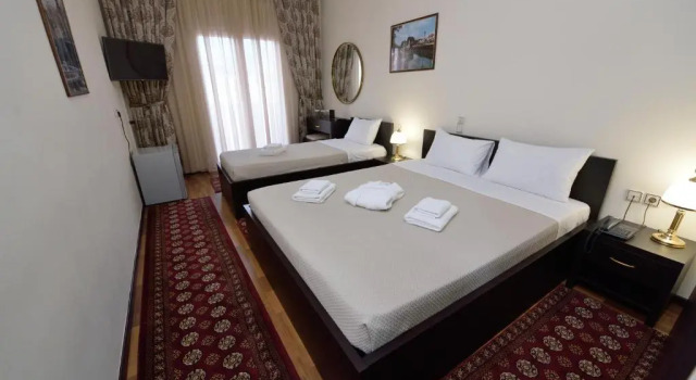 Трёхместный номер Standard с балконом Hotel Padelidaki