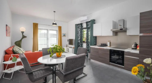 Kastav Residence - Apartments, Забронировать Апартаменты/квартира Отели Приморско-Горанской жупания с парковкой, Парковка