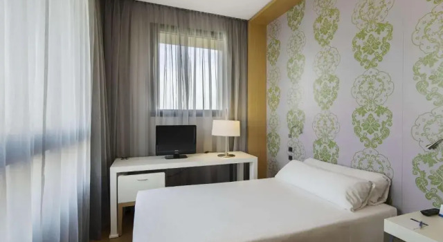 Одноместный номер Standard NH Milano Fiera