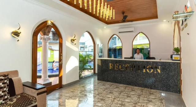 Larios Beach Holidays, Book Hotel Hoteller i Baga med pool, Swimmingpool