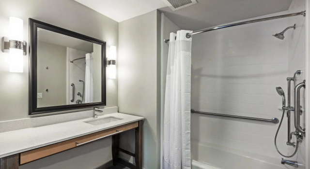 Двухместный номер Premium Holiday Inn Houston NE-Bush Airport Area by IHG