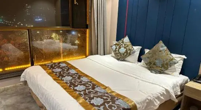 Люкс Yifeng Hotel