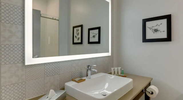 Двухместный люкс Country Inn & Suites by Radisson, Cumming near NorthSide Hospital Forsyth