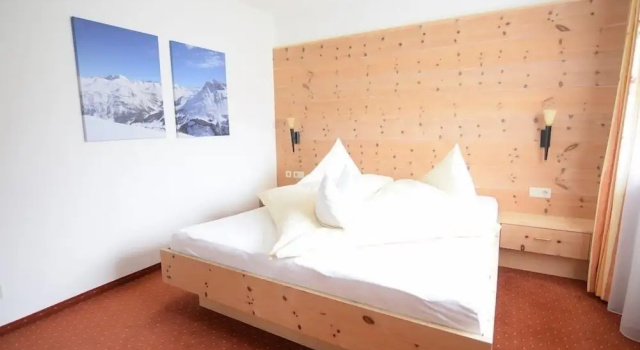 Люкс Hotel Hubertus