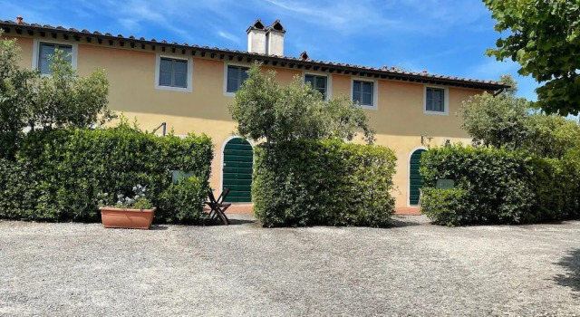 Donato Farmhouse Apartment With Pool