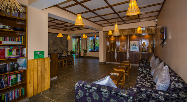 Hotel 100 Petals - Gangtok 12 mins from MG Marg