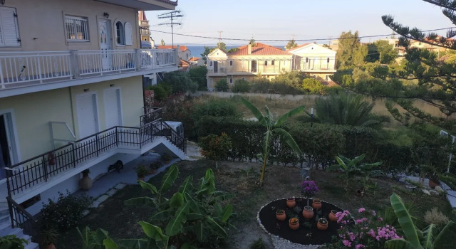Estudio Theodora Studios