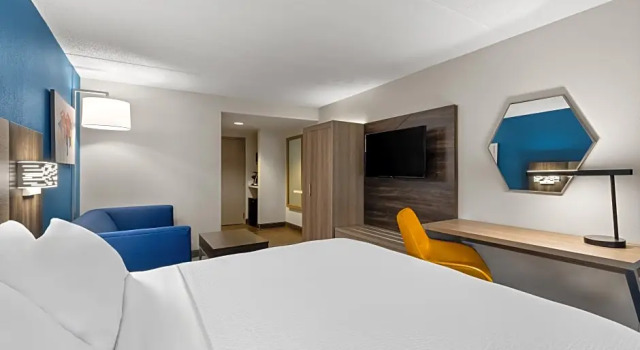 Одноместный люкс Holiday Inn Express Hotel & Suites Danbury - I-84 by IHG