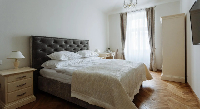 Deluxe Suite High Heaven