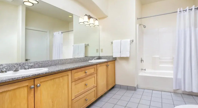 Номер Standard Cathedral City Condos