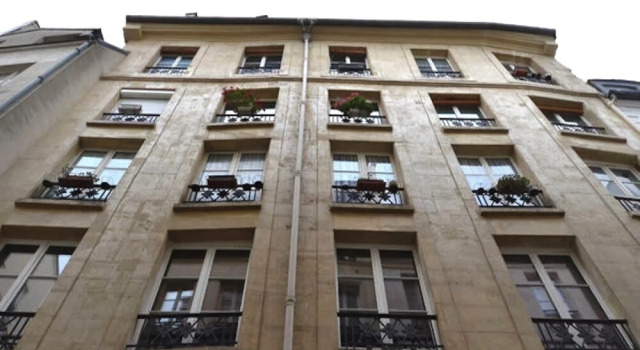 Designer Stay - Bastille Terrace