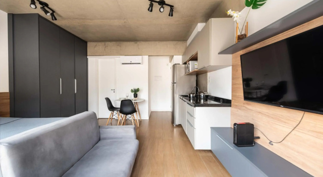 47 New studio next Paulista Av, fast wifi and balcony