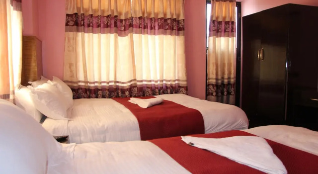 Трёхместный семейный номер Standard c 1 комнатой Hotel Butter Cup