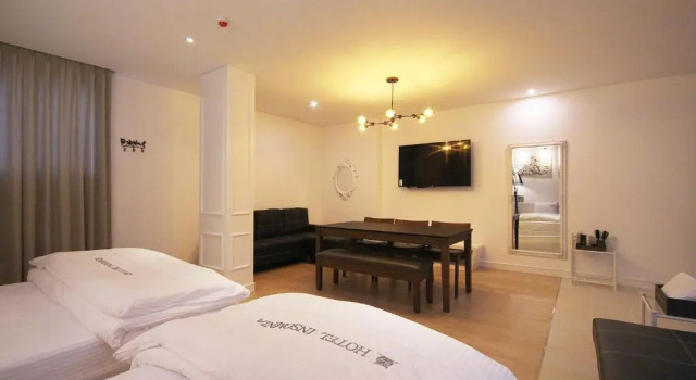 Koninklijk Tweepersoonssuite Hotel Insomnia
