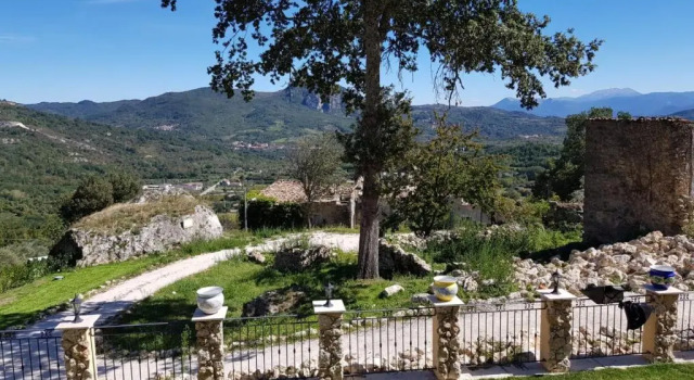 Borgo Donna Teresa, Buchen Sie Hotel Castel San Vincenzo Molise