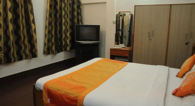 OYO 27835 Baseraz, Rezervovat Hotel Patna Bangalore
